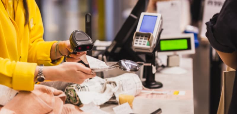 what does a cashier do